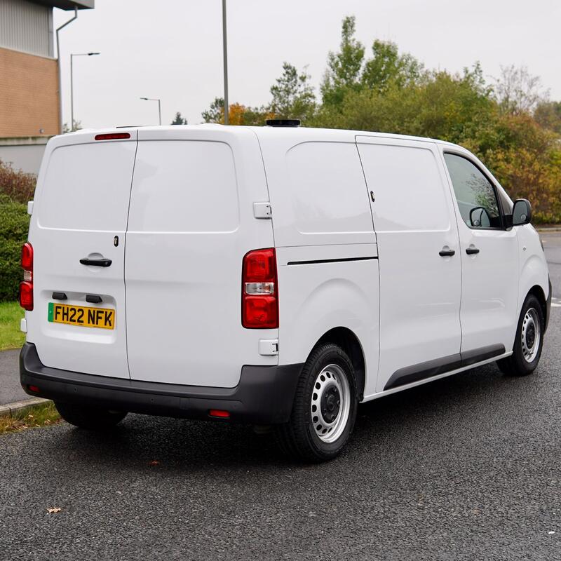 VAUXHALL VIVARO