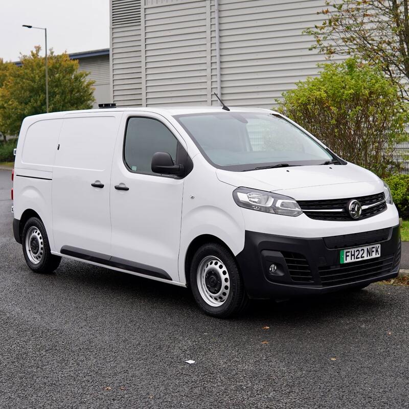 VAUXHALL VIVARO