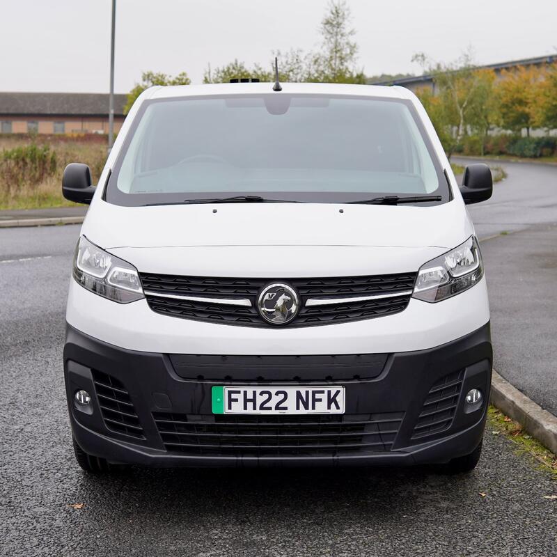 VAUXHALL VIVARO